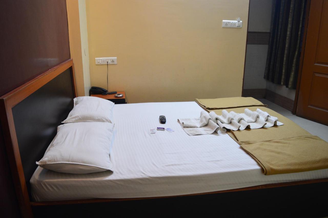 King Residency Hotel Bangalore Exterior photo